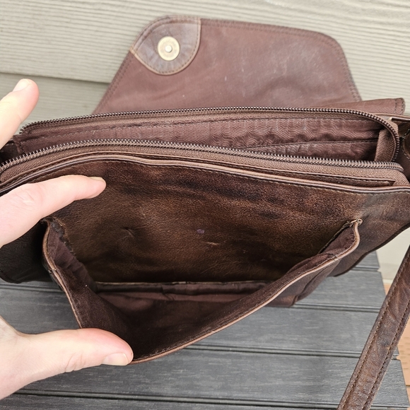 Vintage Brown Leather Crossbody Purse Flap Over Messenger Bag Made in India - Picture 9 of 16